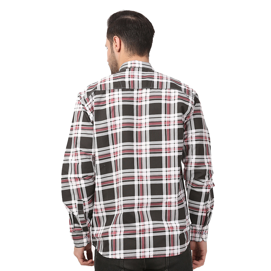 Classic Checkered Men's Shirt – Stylish & Versatile Fashion