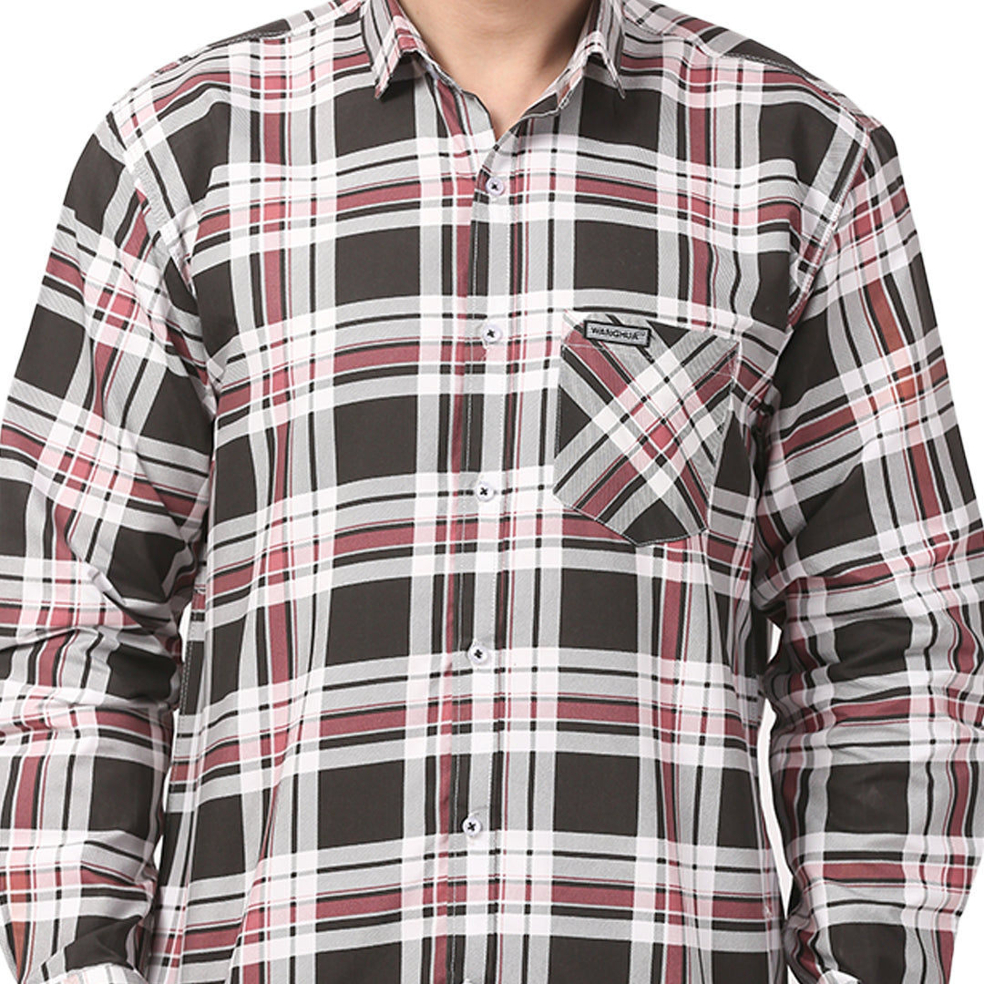 Classic Checkered Men's Shirt – Stylish & Versatile Fashion
